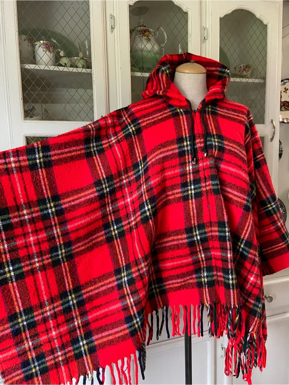 VTG Mid Century Hooded Tartan Pullover Poncho Plaid Cozy Fringe Fall Cottagecore